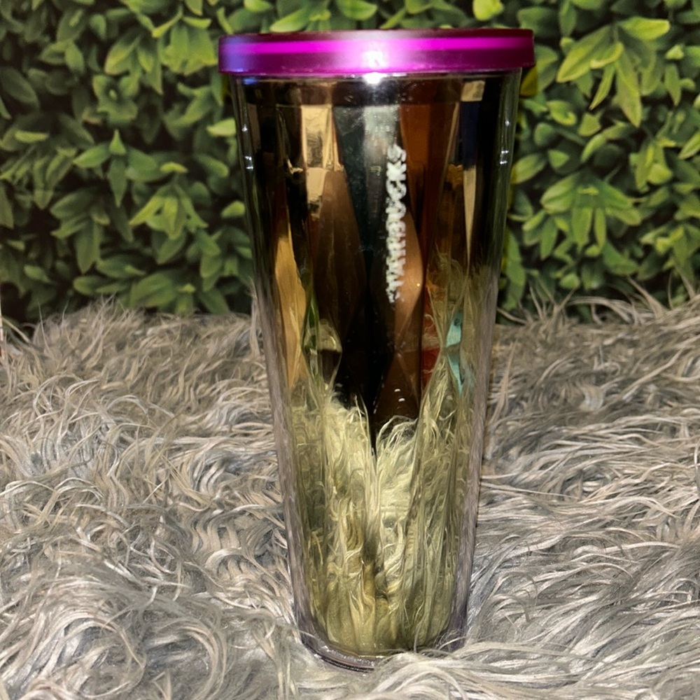 STARBUCKS 2014 Diamond Mirrored Cold-To-Go Cold Cup W/O Straw 24 oz Collectible